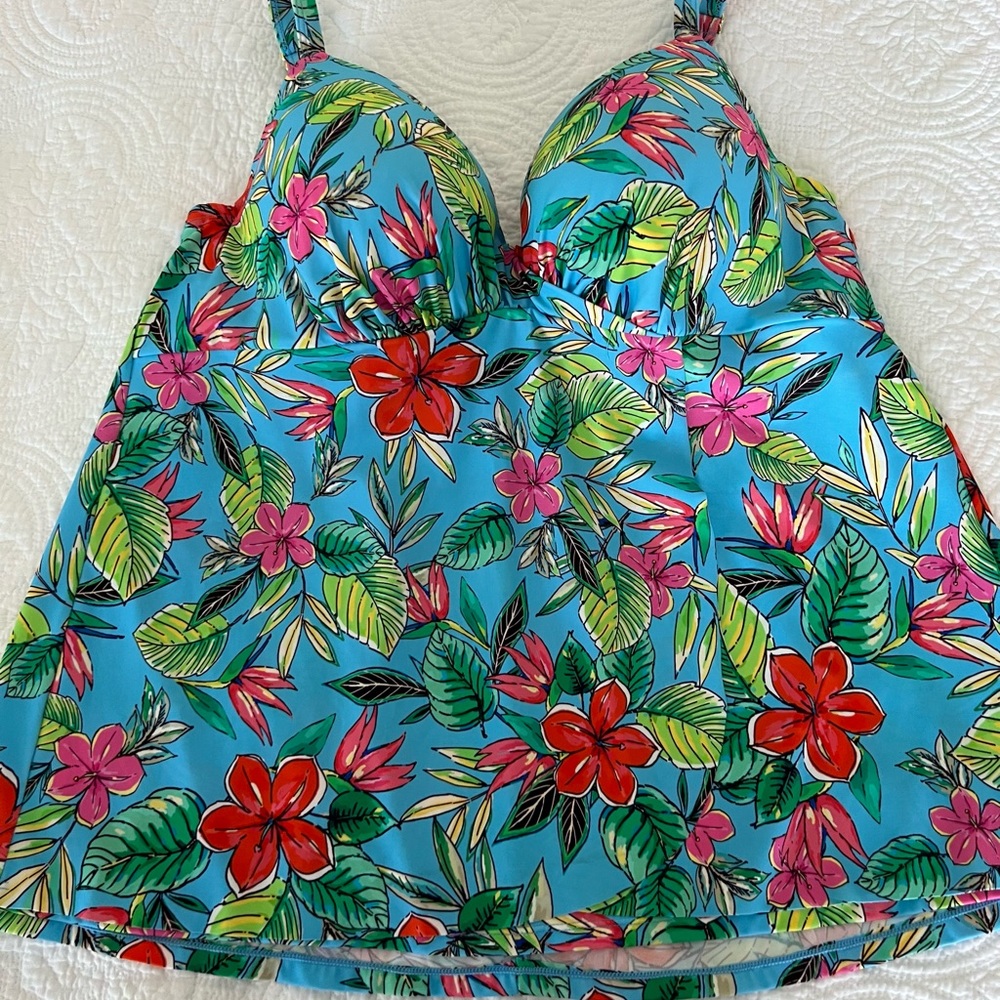 Swim Suits for All Tankini Top - Picture 5 of 15